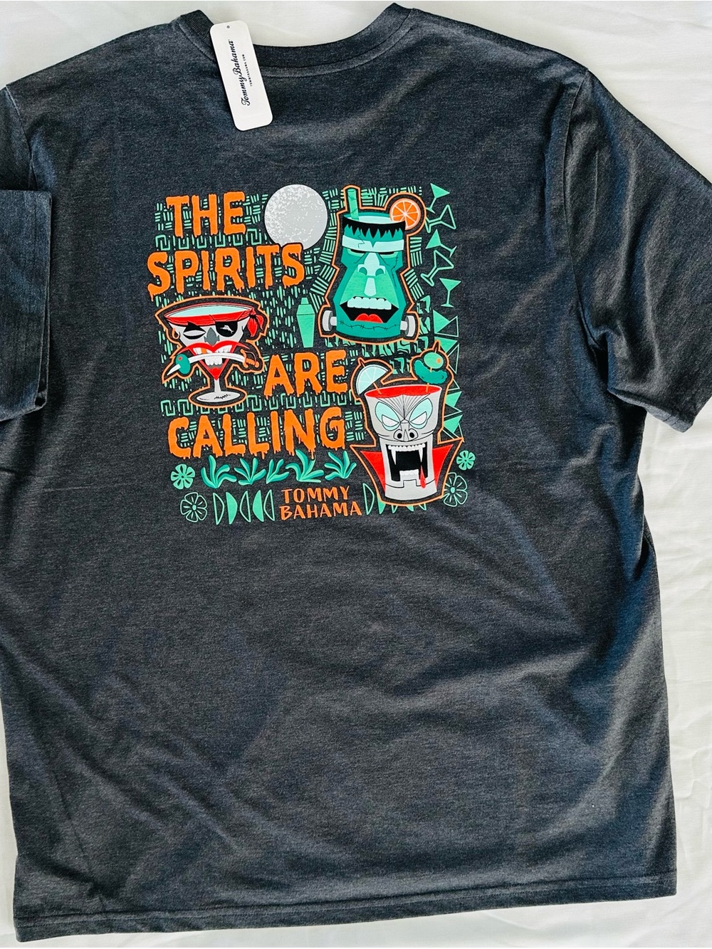 Tommy Bahama Men’s THE SPIRITS ARE CALLING T-shirt Large Gray NWT Cocktails Tiki
